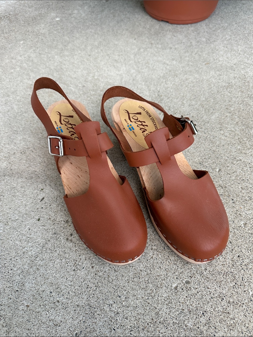 Lotta From Stockholm Women's Brown Leather T-Strap High Clogs, size 39